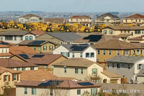 天博官网入口从繁琐到极简丨看现代窗帘如何重塑我们的居住空间(图1)