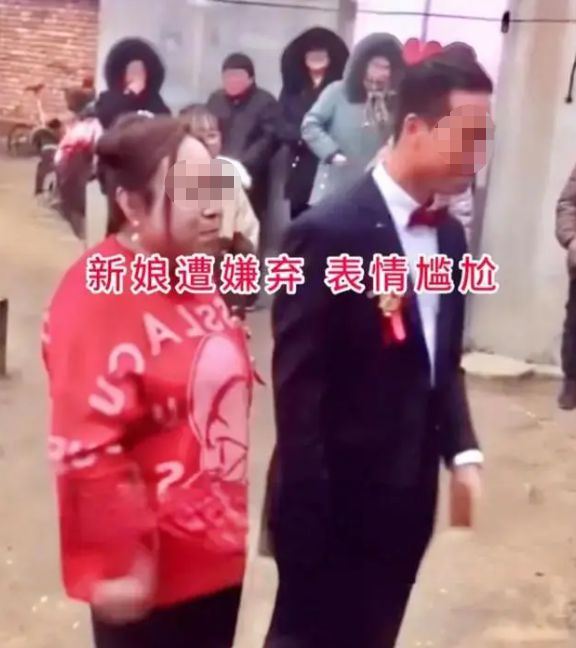 天博广东大龄男娶二婚女亲吻后秒擦嘴网友：这么嫌弃吗？(图4)