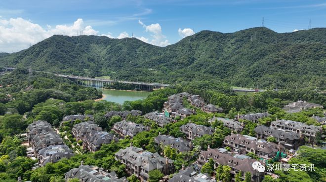 天博体育官方平台入口莱蒙水榭山-水榭山端户总价蕞低!院子250平!纯地上格局(图10)