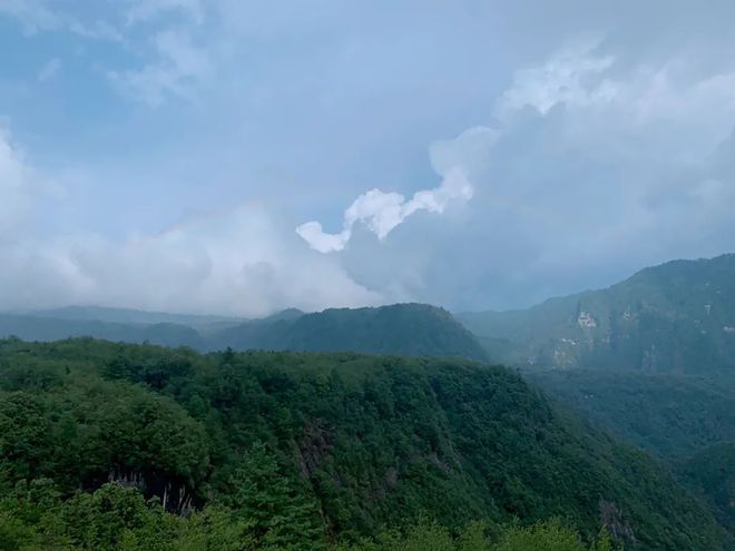 天博四川西部最大的天然景观平台王岗坪上躺着看贡嘎神山和满天繁星(图7)